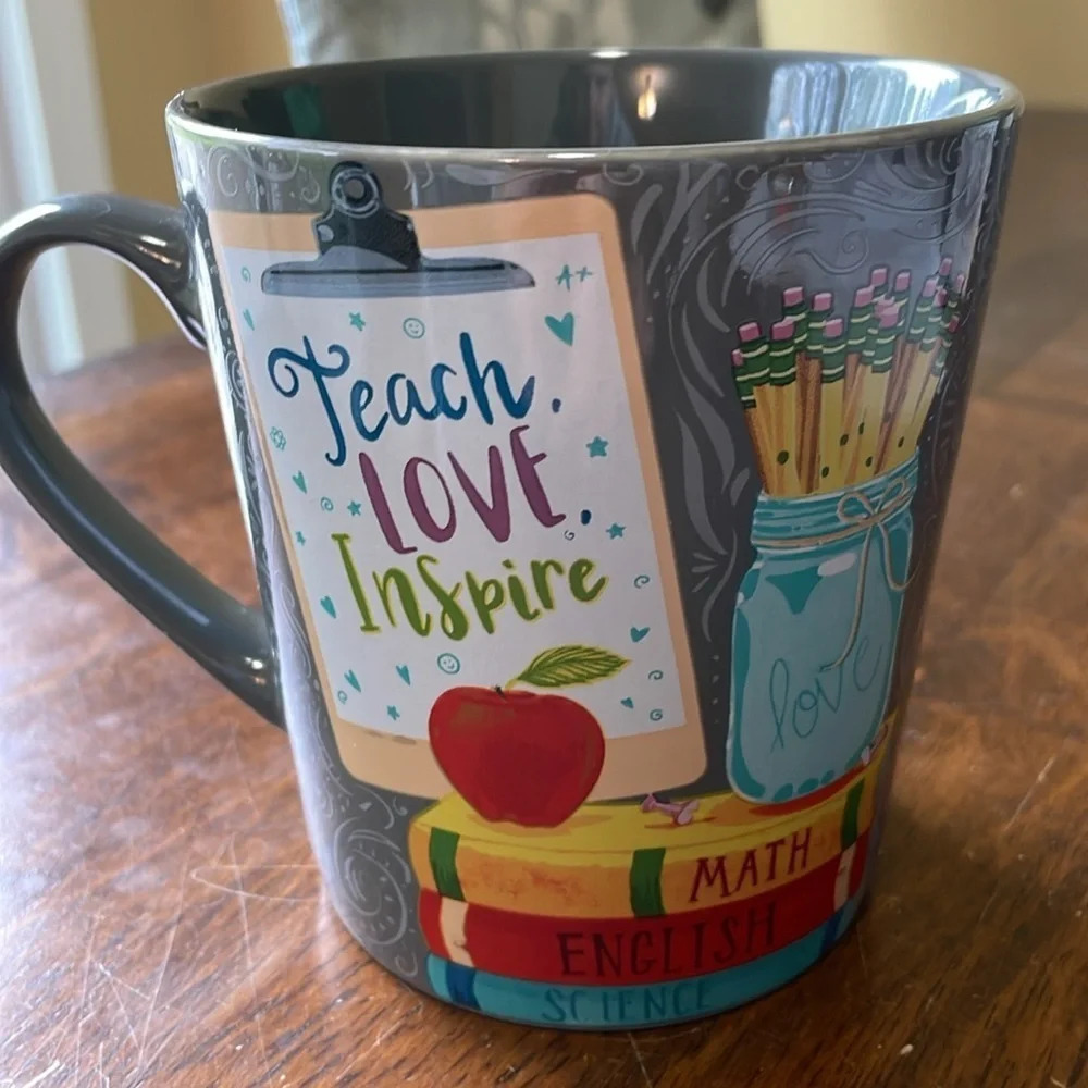 💰Teach Love Inspire mug - Picture 3 of 6
